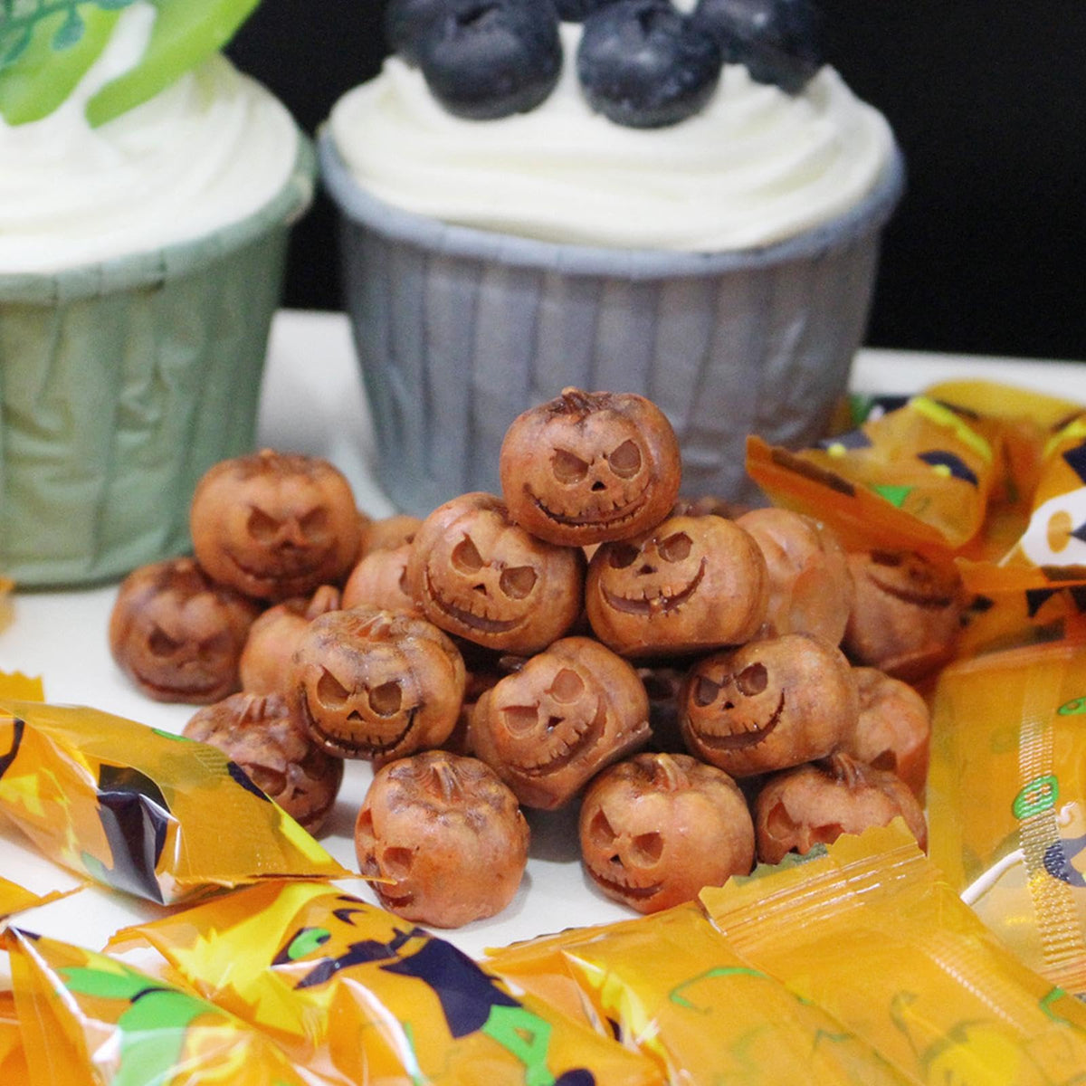 Miniatuur Pompoenen Hars Decoratie Halloween Feest Sfeer Gesneden Gezichtjes Oranje Kunsthars Tafelversiering | Sulvida
