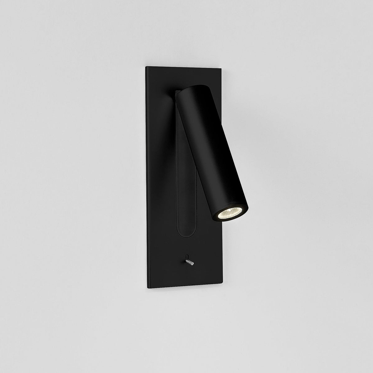 Wandlamp Industrieel Metaal LED Geïntegreerd met Schakelaar Zwart Wit Koper Minimalistisch Design Woonkamer | Sulvida