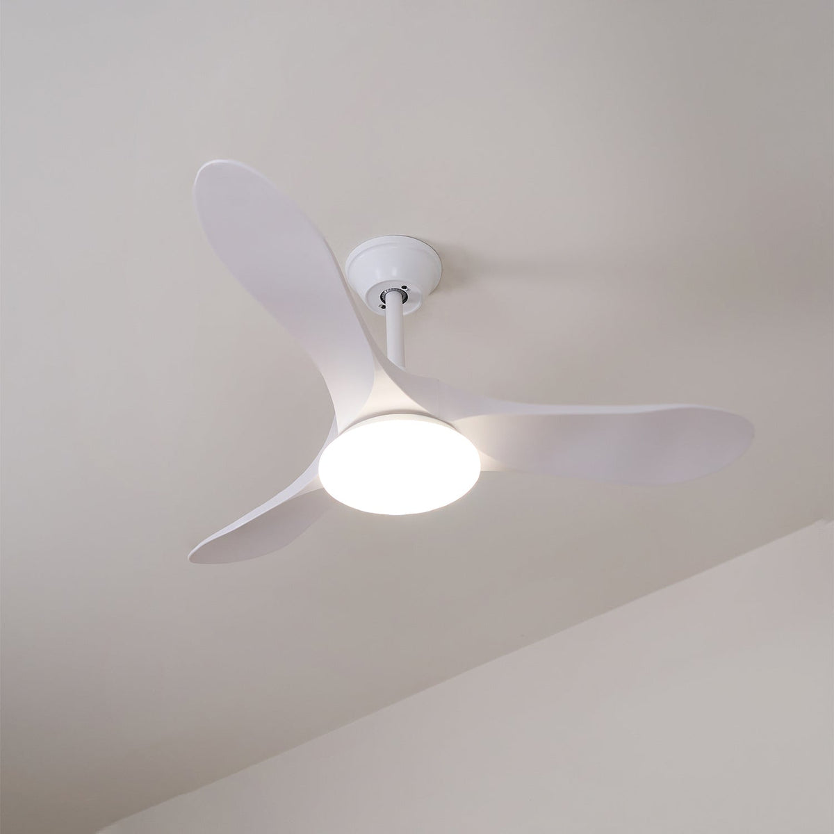 Plafondventilator met Verlichting Houten Bladen 106-132cm Afstandsbediening 6 Snelheden Stil Energiezuinig | Sulvida