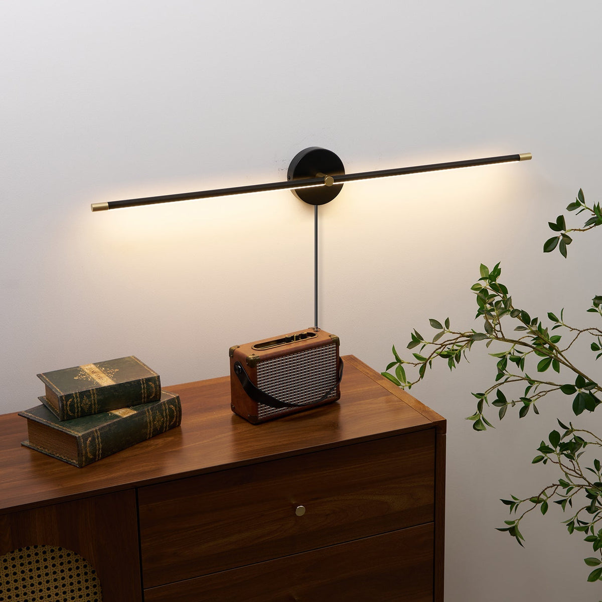Langwerpige LED Wandlamp met Stekker Metaal Acryl Dimbaar Modern Design Sfeervol Licht 3 Maten Zwart Goud | Sulvida