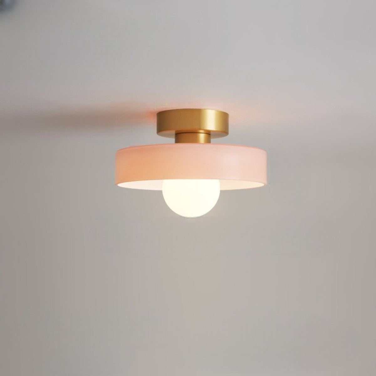Plafondlamp Bauhaus Stijl Messing & Glas Rond Ø24cm Hal Slaapkamer Eetkamer Diffuus Licht G9 Fitting | Sulvida