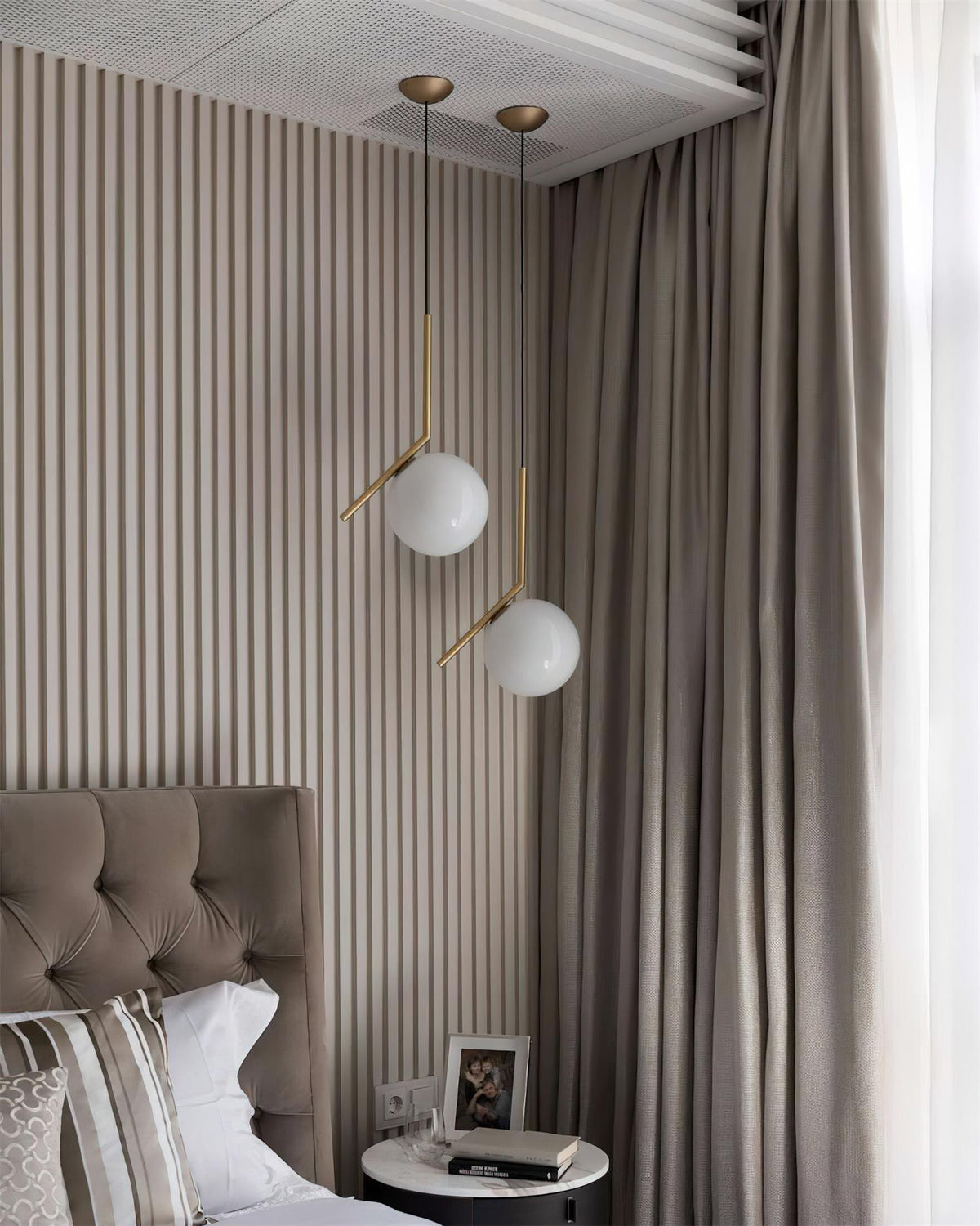 Glazen Hanglamp met Messing Afwerking Elegante Eetkamer en Woonkamer Pendel Verlichting E27 Fitting Design | Sulvida