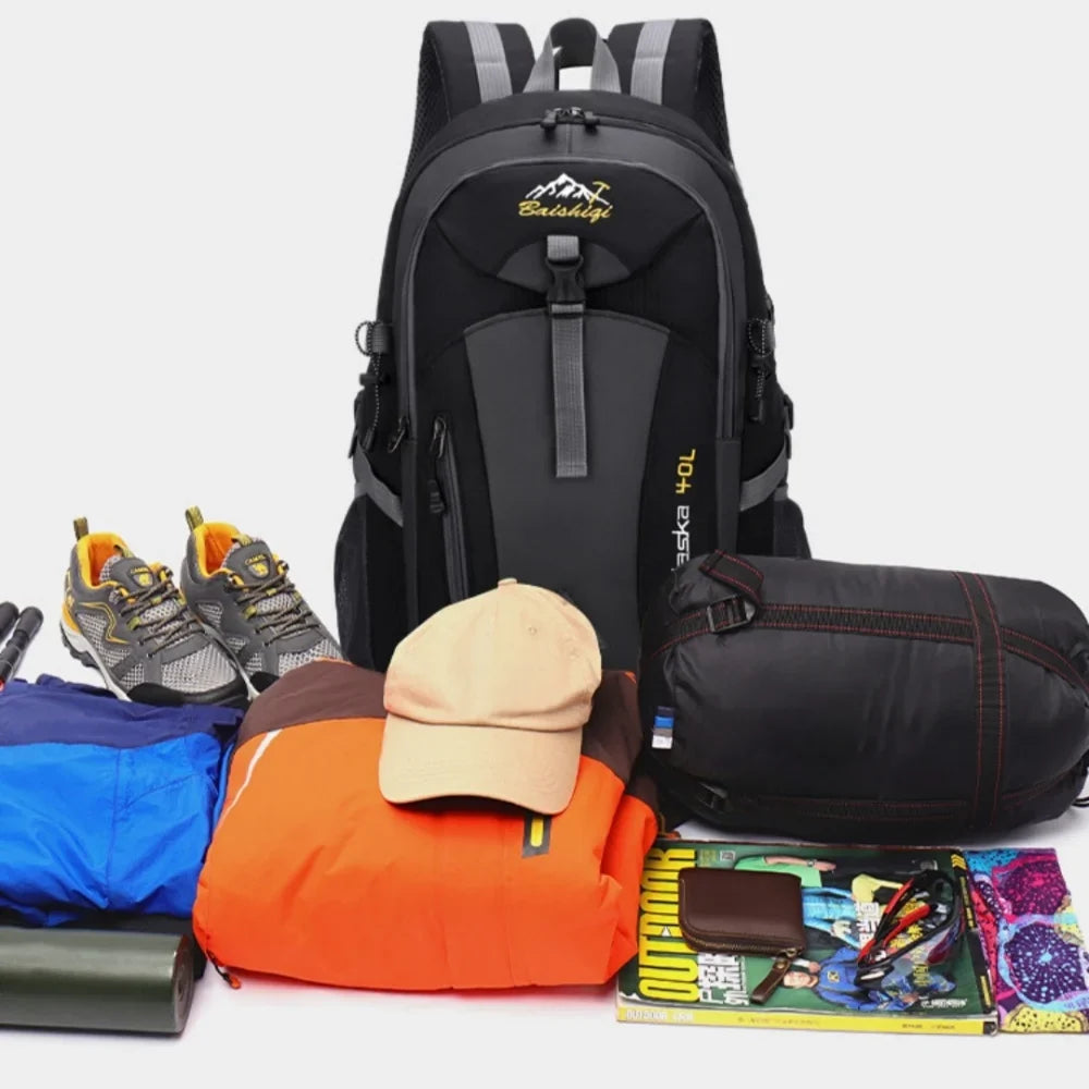 Multi-Compartment Rugzak 40L Wandelrugzak met Mesh Rugpaneel Verstelbare Borstbanden Ritsvakken Outdoor | Sulvida