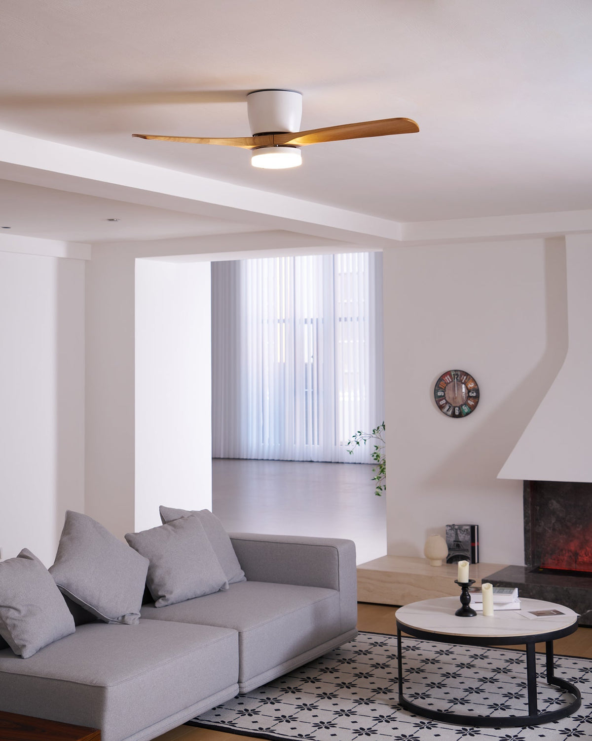 Plafondventilator met Verlichting Houten Bladen Afstandsbediening 6 Snelheden Dimbaar Licht Woonkamer | Sulvida