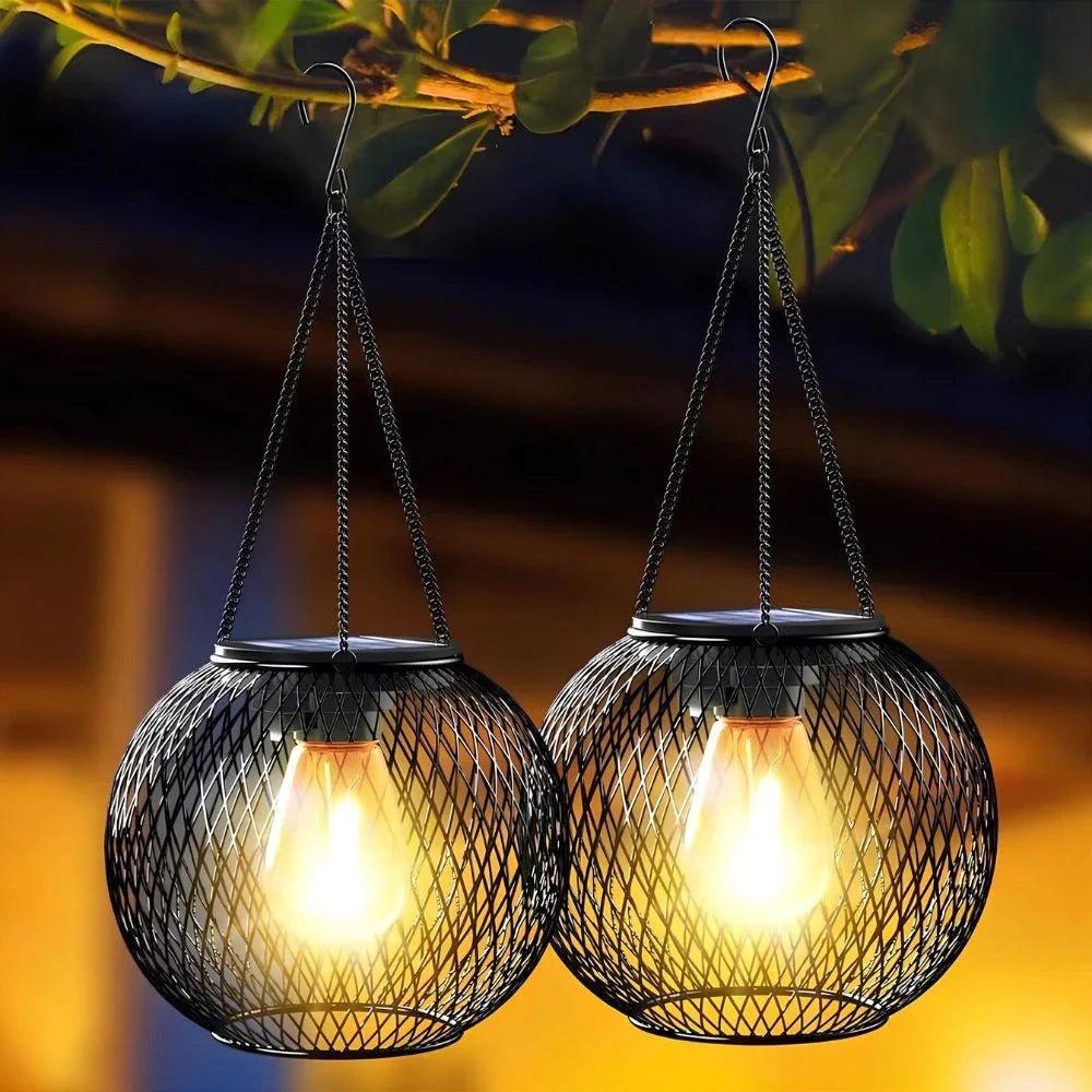 Decoratieve tuinlantaarn met zonne-energie en schemersensor voor sfeervolle terras en pad verlichting | Sulvida
