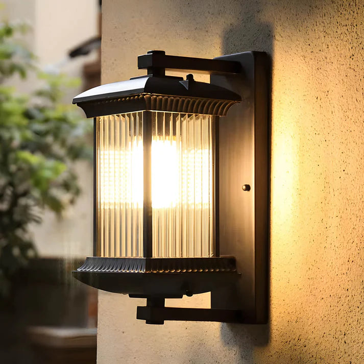 Wandlantaarn Buiten met Geribbeld Glas Koffiekleur E27 Fitting Weerbestendig IP54 voor Tuin & Terras | Sulvida