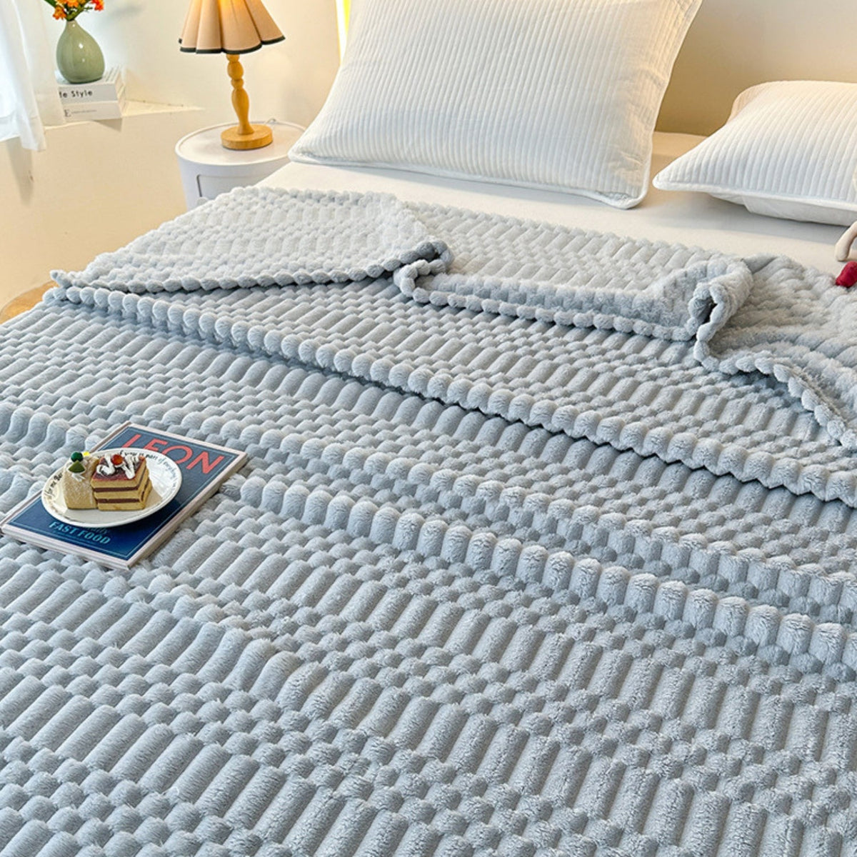 Gevoerd Fleeceplaid met Reliëfpatroon – Microvezel Deken voor Bank & Bed – Zachte Decoratieve Woonplaid | Sulvida
