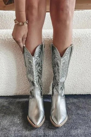 Bottes de cowboy pour femme, robustes et chics, bottes western au design tendance, pour toutes les saisons, au quotidien et pour les occasions festives | Sulvida