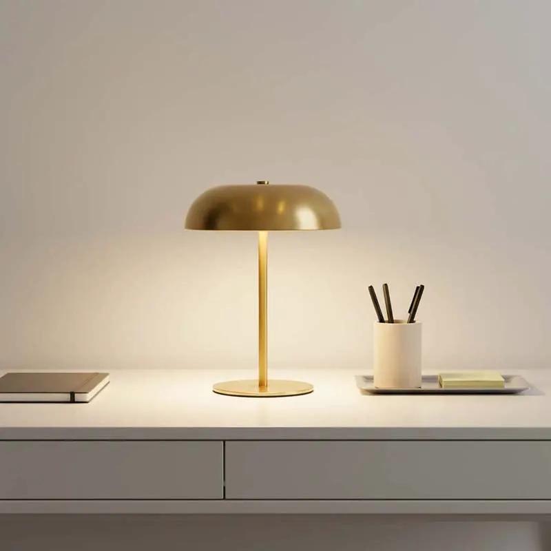 Dimbare oplaadbare tafellamp met touch-bediening, draadloos verstelbaar in hoogte voor sfeervolle verlichting | Sulvida