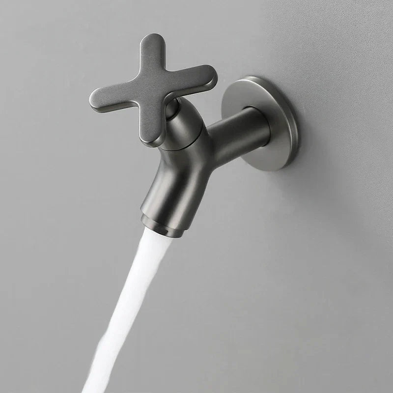 Wandmontage kraan messing koudwater voor keuken badkamer en tuin – Modern design met draaibare uitloop | Sulvida
