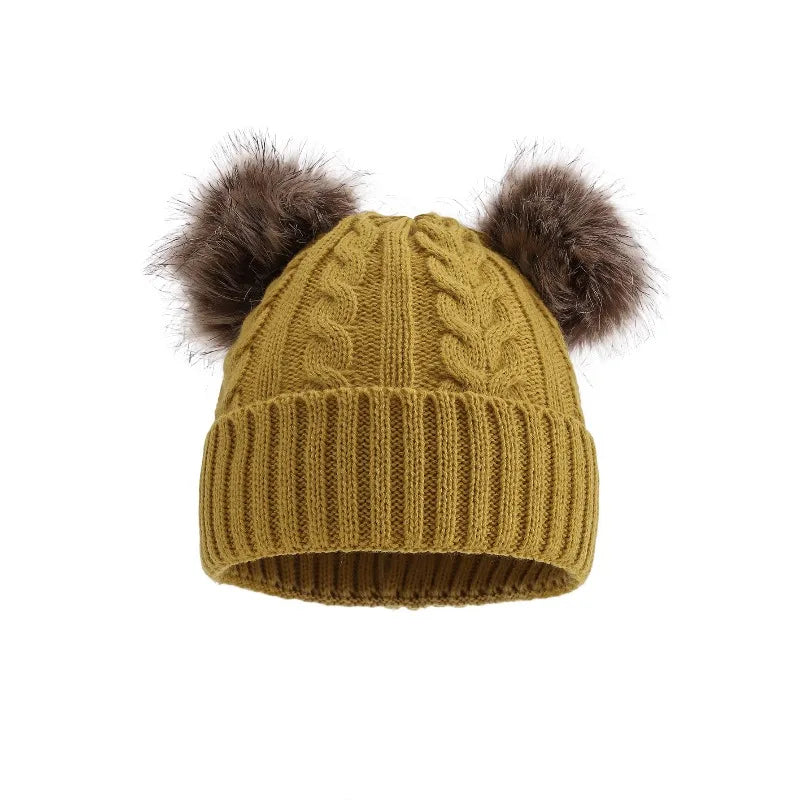 Gebreide Damesmuts met Dubbele Pompons Wintermuts Kabelpatroon Oprolbare Rand Warme Beanie Dames Stijlvol | Sulvida