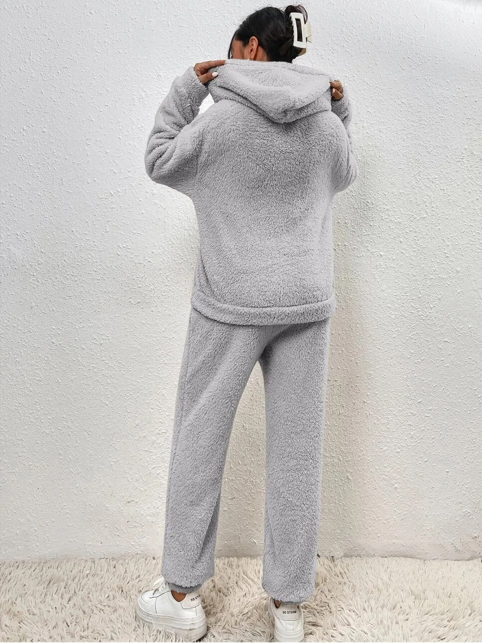 Teddy Huispak met Capuchon Kangoeroezak Dames Winter Loungewear Fleece Homewear Comfortset Relaxkleding | Sulvida