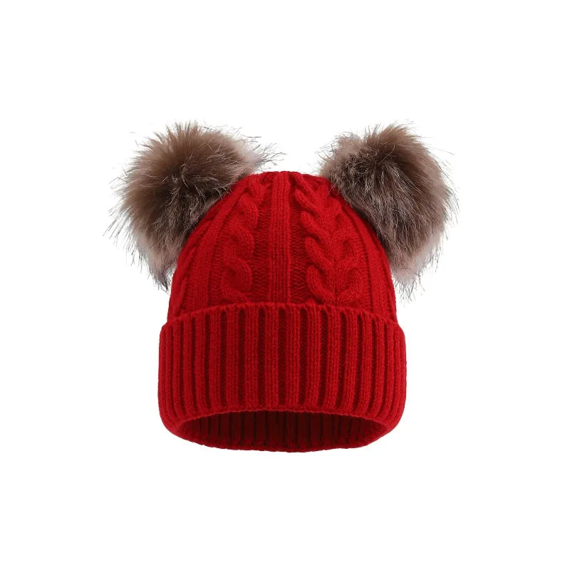 Gebreide Damesmuts met Dubbele Pompons Wintermuts Kabelpatroon Oprolbare Rand Warme Beanie Dames Stijlvol | Sulvida