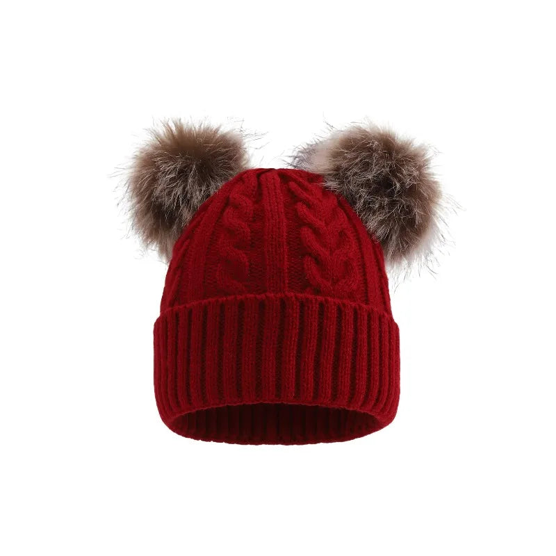 Gebreide Damesmuts met Dubbele Pompons Wintermuts Kabelpatroon Oprolbare Rand Warme Beanie Dames Stijlvol | Sulvida