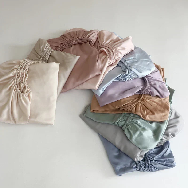 Ensemble de draps-housses en soie 100 % de mûrier - Régulation de la température, hypoallergénique, légèrement brillant, respirant, luxueux | Sulvida
