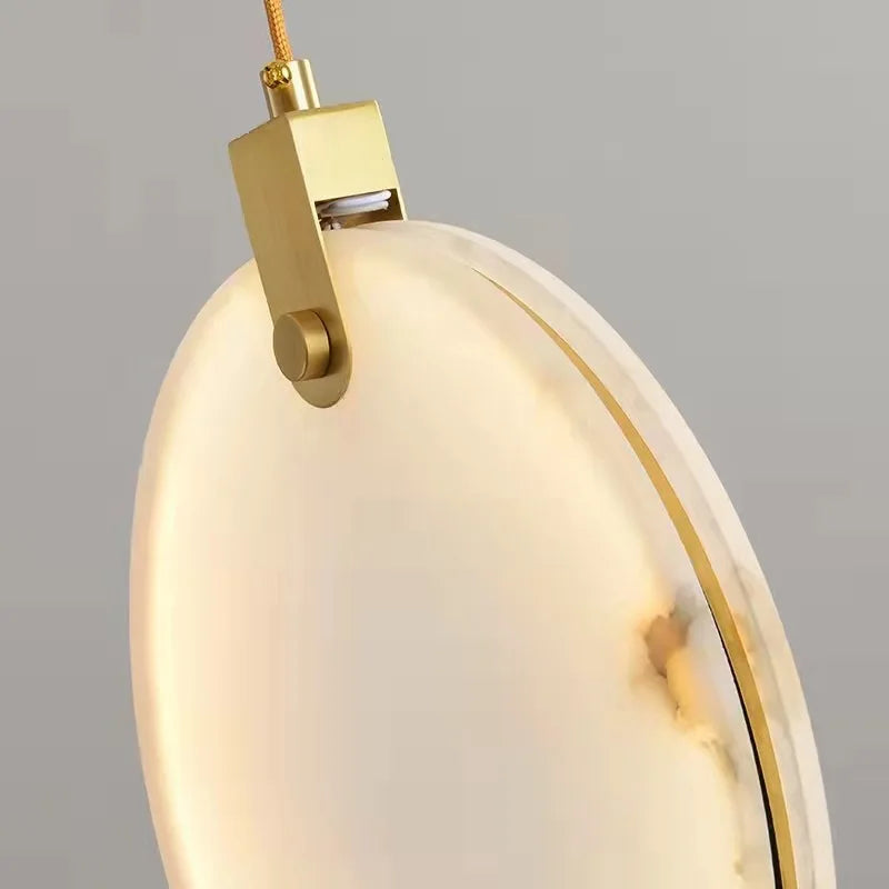 Alabaster spiraal hanglamp kroonluchter geborsteld goud instelbare hoogte dimbaar LED sfeerverlichting | Sulvida