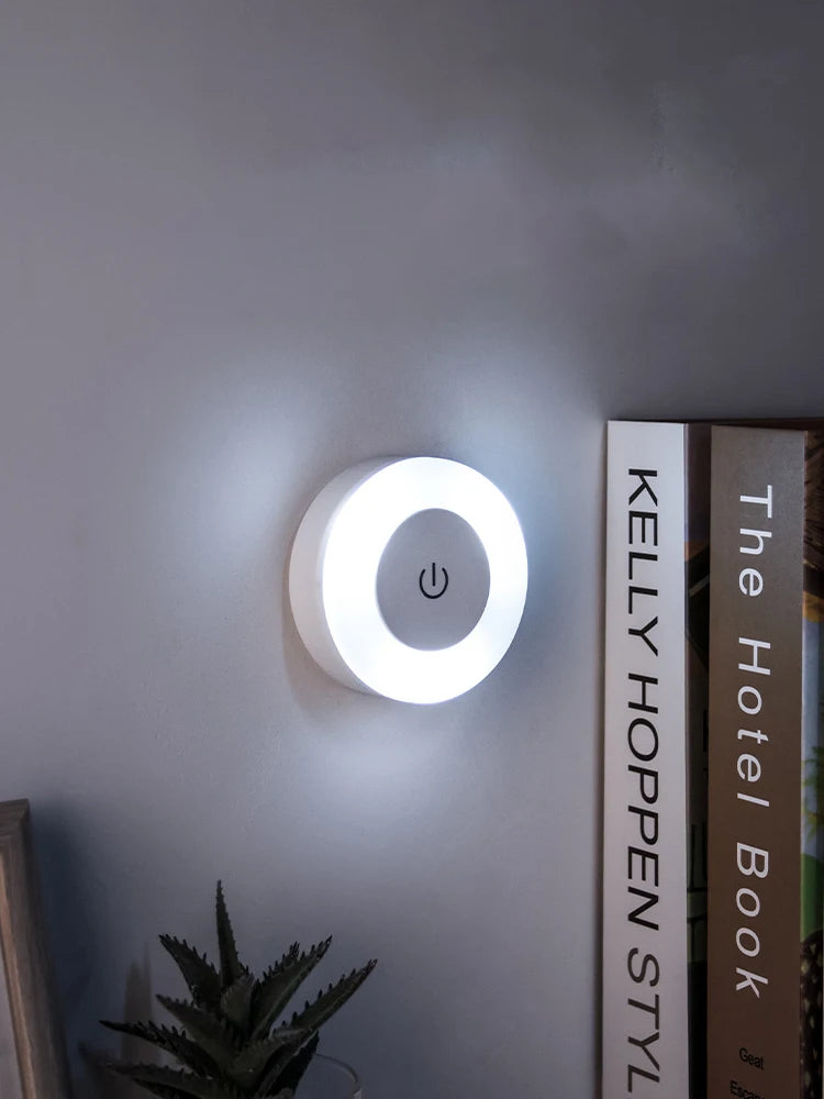 Oplaadbaar LED Nachtlampje met Aanraakbediening Magnetische Wandmontage Warm Licht voor Slaapkamer Gang Trap | Sulvida
