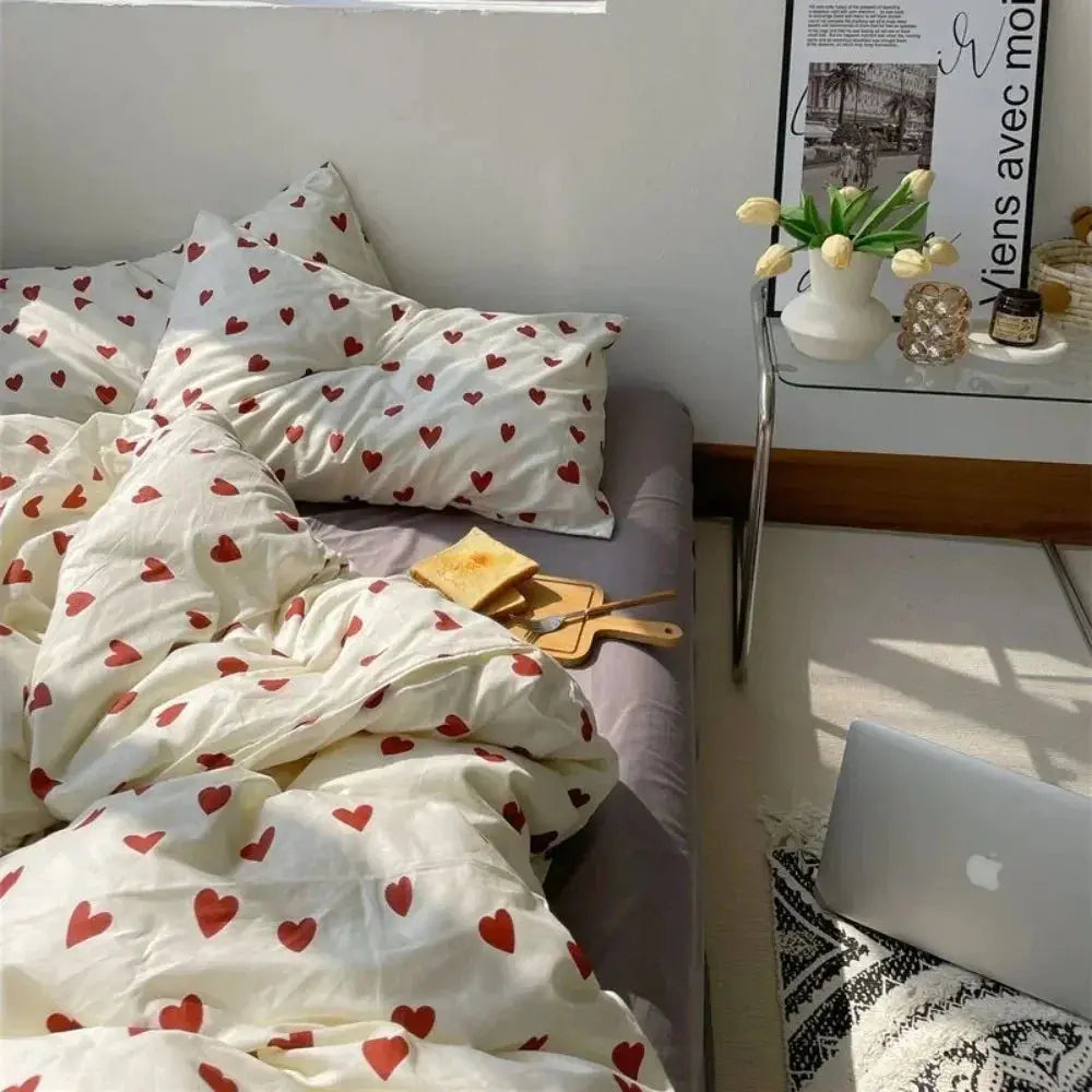 Hartjesmotief Dekbedovertrek Set Microvezel 4-Delig Zachte Bedlinnen Hoeslaken en Kussenslopen Gecoördineerde Slaapkamer | Sulvida