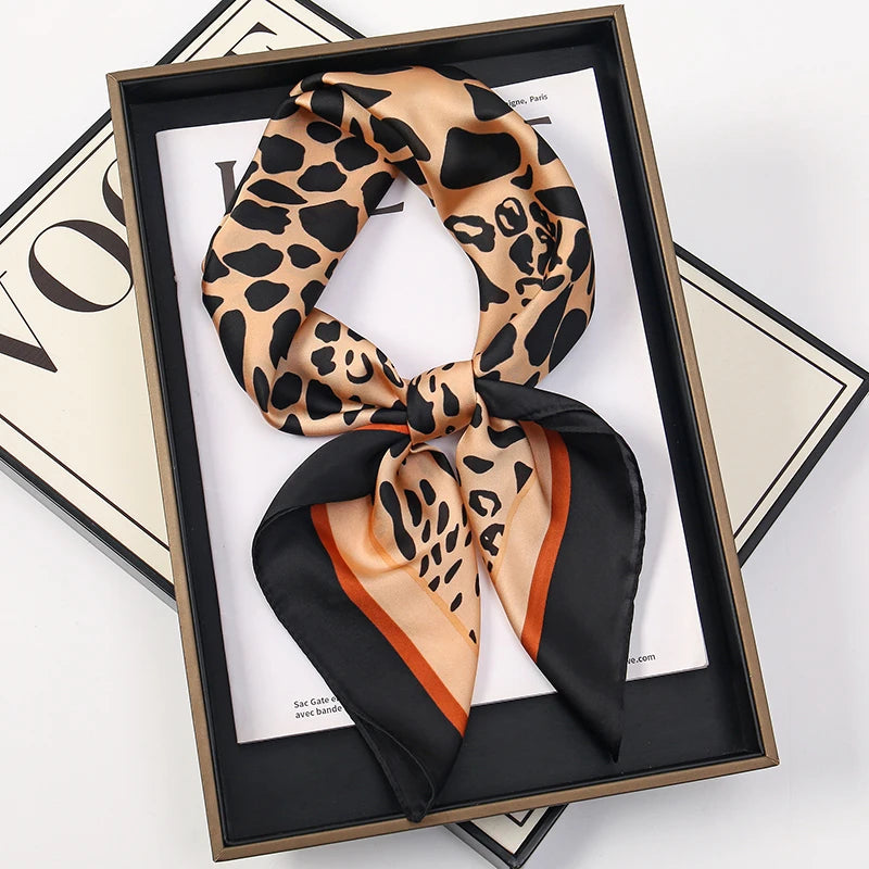 Vierkante Zijden Sjaal Dames Halsdoek Haarband Satijn Hoofdband Multifunctioneel Accessoire 70x70cm Elegante Sjaal | Sulvida