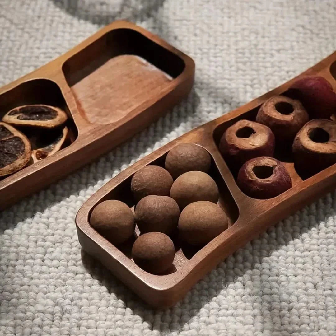 Servierschale aus Holz mit Fächern für Snacks, Häppchen und Knabbereien, mit 3 oder 4 Fächern, für den Tisch geeignet | Sulvida