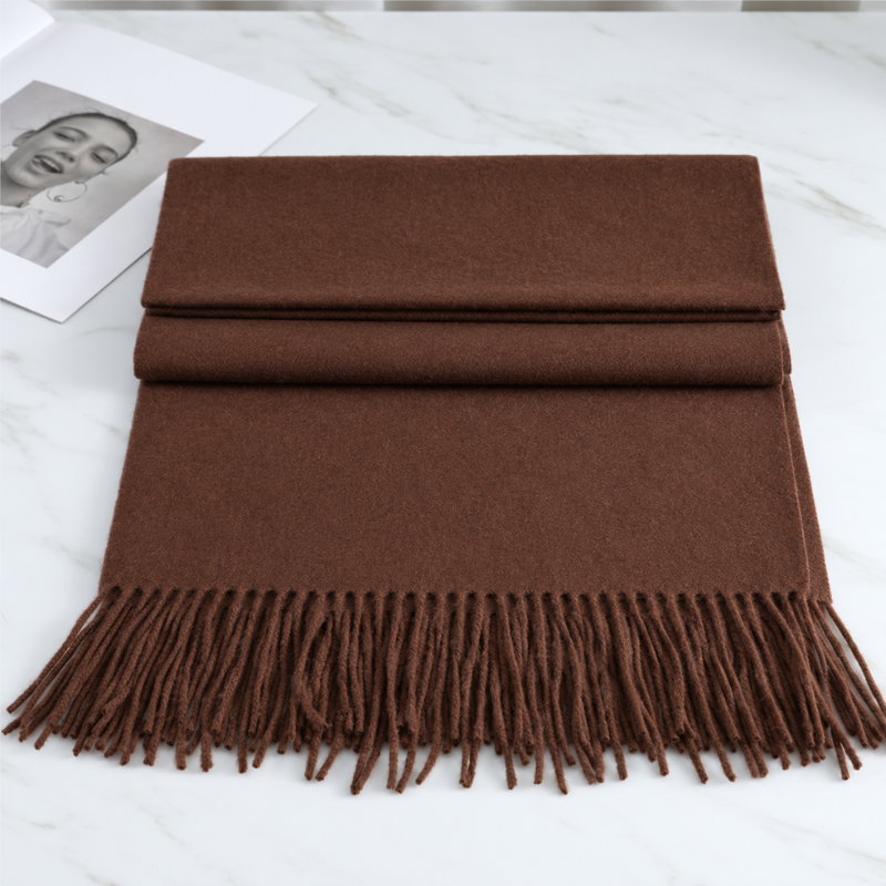 Écharpe à franges unie et douce, élégante étole, accessoire d’hiver et tour de cou chaud et confortable | Sulvida