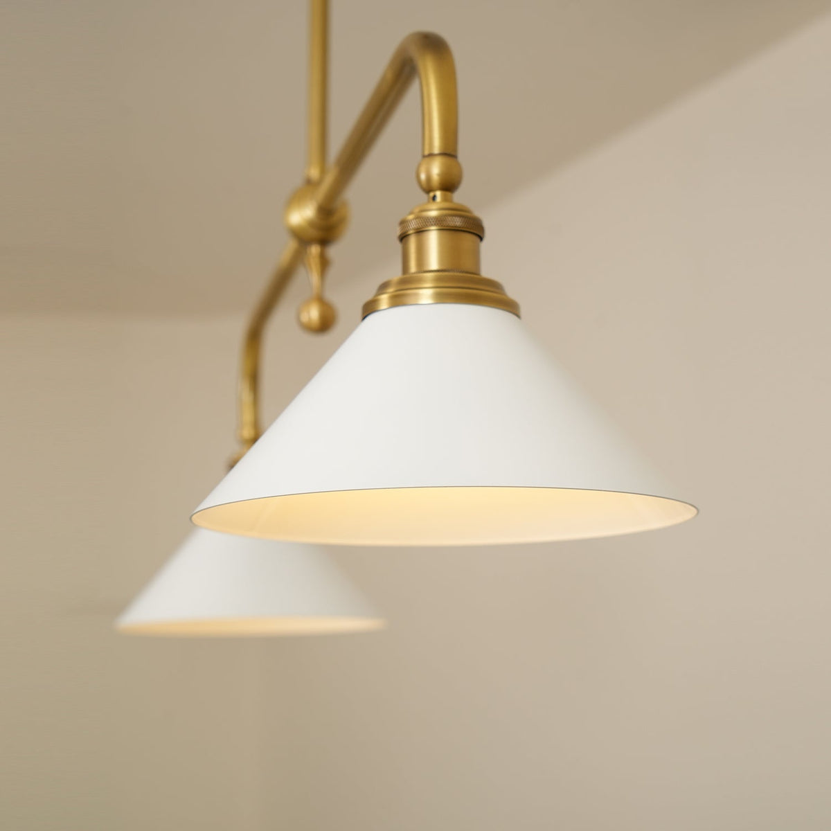 Hanglamp Messing met Conische Kappen 2-Lichts Pendel Eettafel Keukeneiland Plafondverlichting Eetkamer | Sulvida