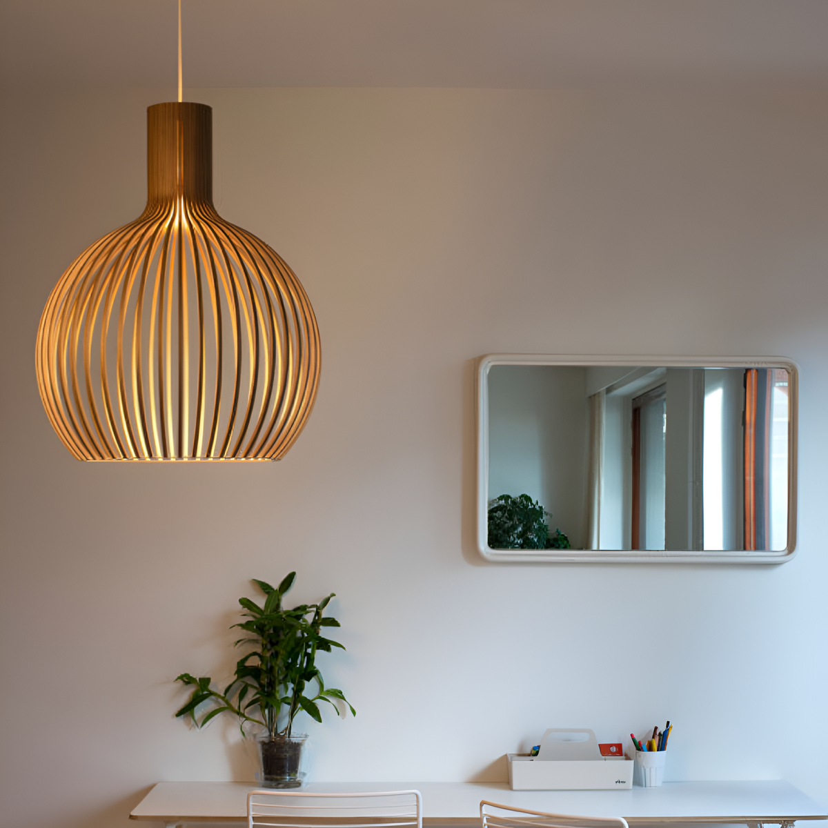 Houten hanglamp met gelaagde lamellen voor warme sfeerverlichting woonkamer eetkamer slaapkamer modern design | Sulvida