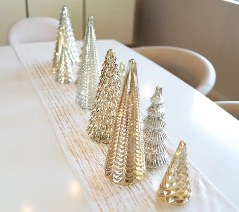 Set van 5 Glazen Kerstbomen met LED-verlichting en Timer – Feestelijke Decoratie Winterseizoen Woonkamer | Sulvida