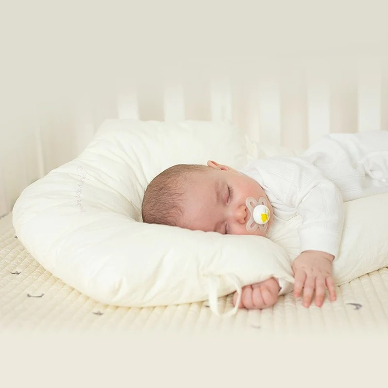 Ergonomisch babyslapen kussen hypoallergeen katoen hoofdsteun pasgeboren 72x42cm veilig slaapcomfort baby | Sulvida