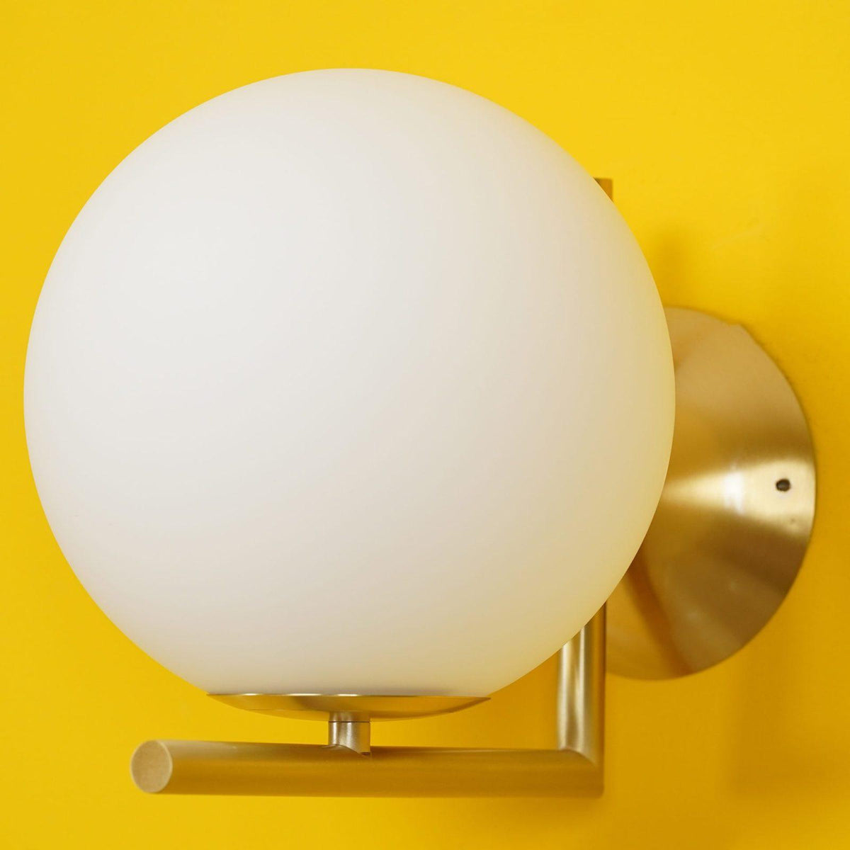 Wandlamp Geblazen Opaalglas Minimalistisch Goudkleurig Zwart Fitting E27 Modern Design Woonkamer Slaapkamer | Sulvida