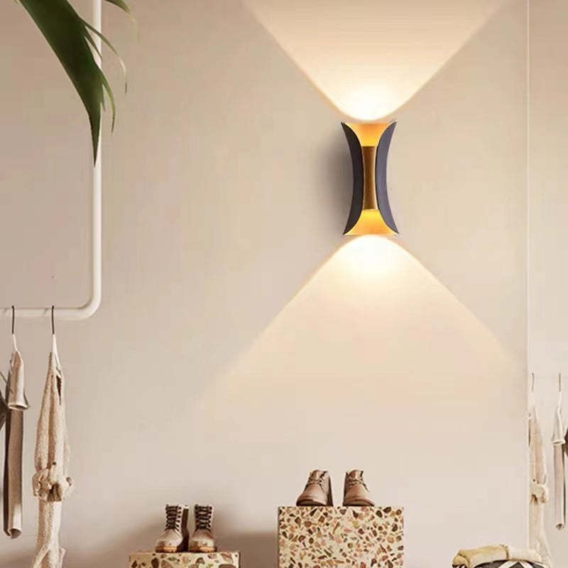 LED Wandlamp Gebogen Ontwerp voor Buiten IP65 Waterbestendig Moderne Tuinverlichting Zwart Wit Goud Buitenmuur | Sulvida