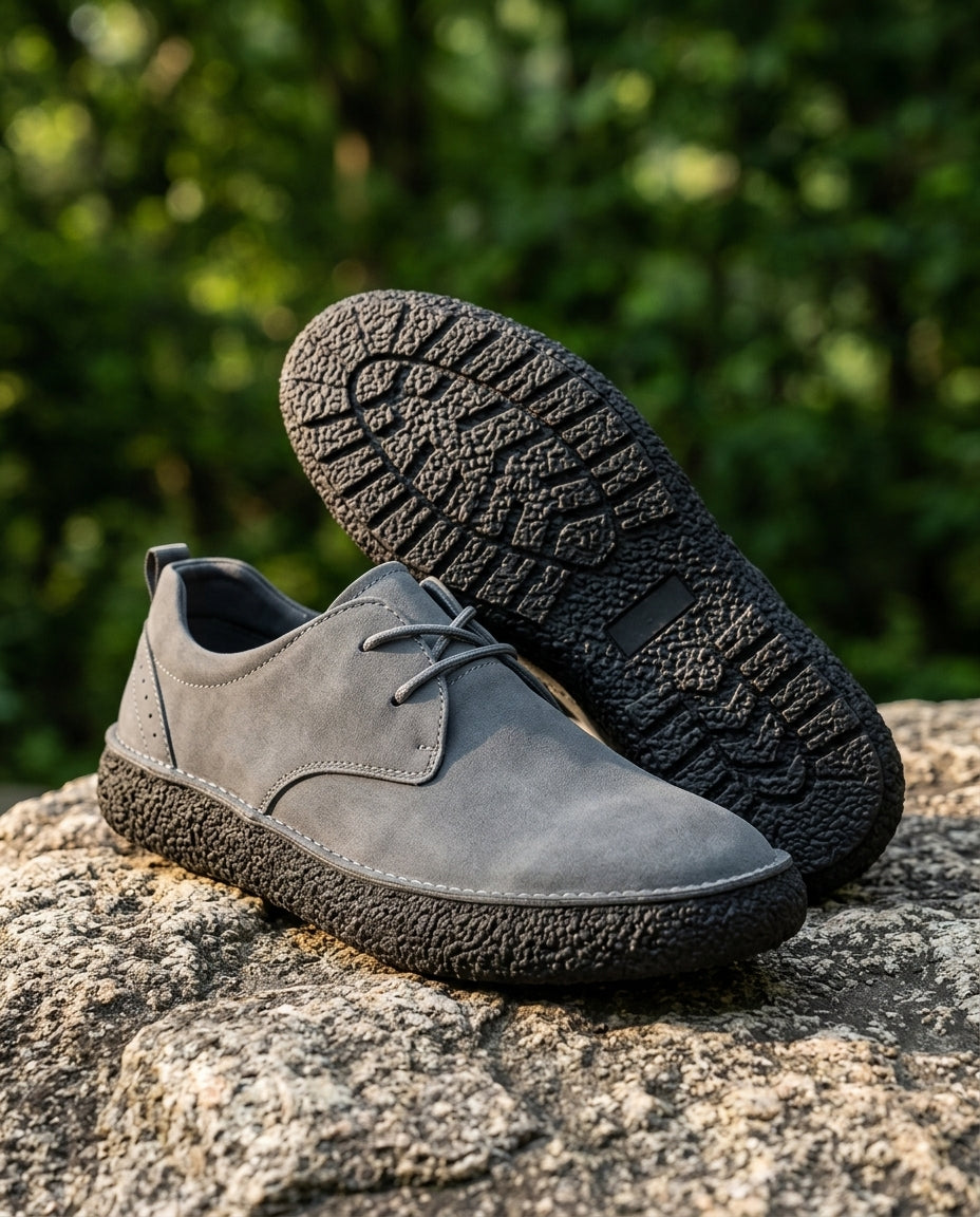 Chaussures de randonnée outdoor pour homme en daim, en cuir déperlant, avec semelle antidérapante, confortables et naturellement respirantes | Sulvida
