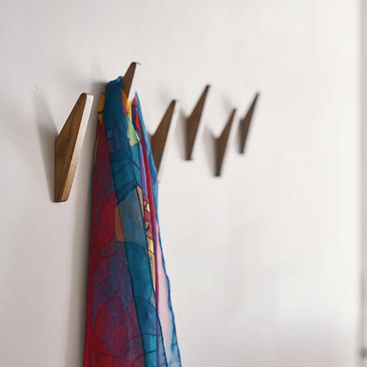 Wandkapstok Hout Set van 2/4/6/8 Haken Natuurlijk Tweekleurig Hal Slaapkamer Bohemian Stijl Wandmontage | Sulvida