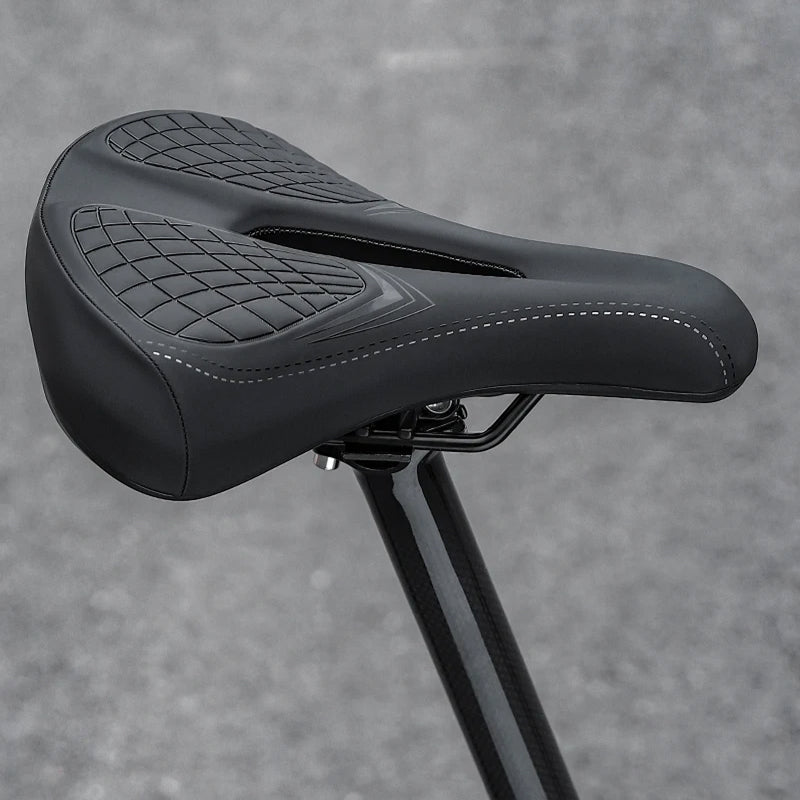 Selle de vélo ergonomique pour VTT avec maille respirante et suspension à ressort pour un confort optimal lors des longues sorties | Sulvida