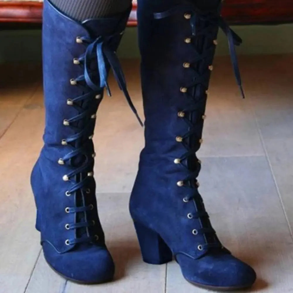 Bottes hautes pour femme noires à bout pointu et talon carré, aspect daim, élégantes et confortables pour l’automne et l’hiver | Sulvida