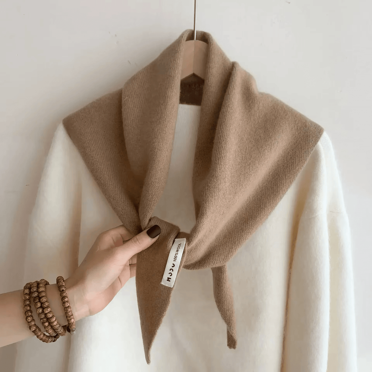 Driehoekige Gebreide Wollen Sjaal voor Dames – Warm Tijdloos Veelzijdig Omslagdoek Herfst Winter Stijlvol | Sulvida