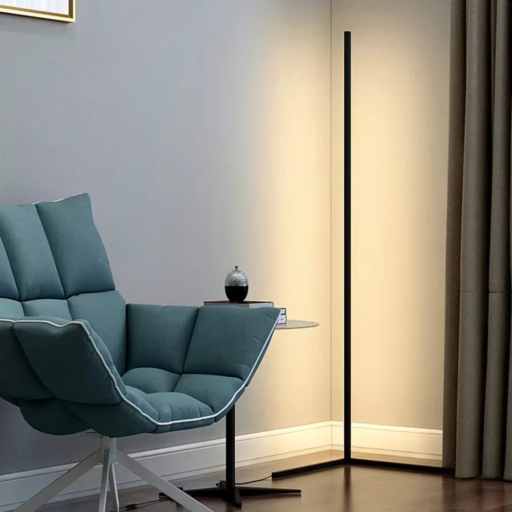 Dimbare LED staande hoeklamp met afstandsbediening 142cm aluminium zwart wit voor sfeervolle woonkamer verlichting | Sulvida