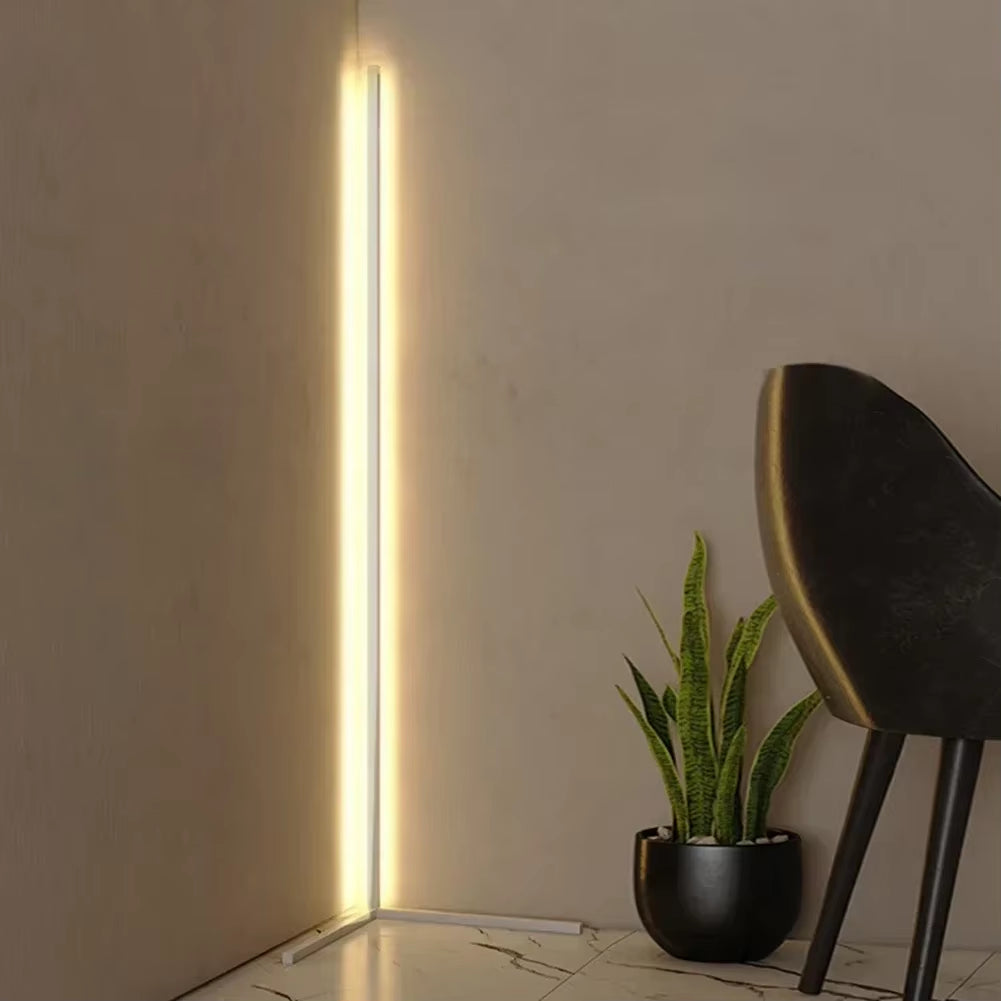 Dimbare LED staande hoeklamp met afstandsbediening 142cm aluminium zwart wit voor sfeervolle woonkamer verlichting | Sulvida