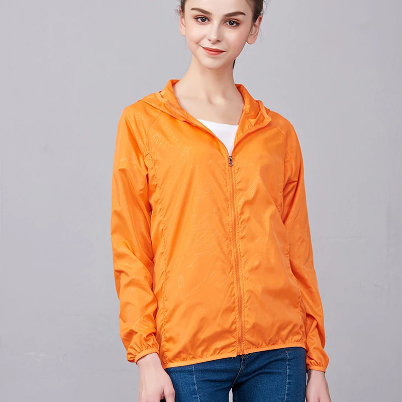 Veste softshell légère et imperméable, respirante et coupe-vent, pour la randonnée en extérieur, pliable, compacte et fonctionnelle | Sulvida