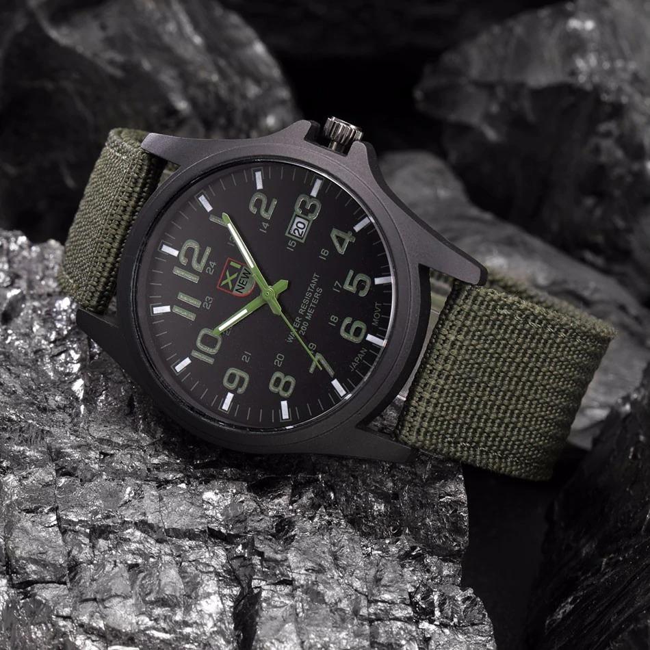 Montre de sport numérique pour homme, étanche et résistante aux chocs, chronographe LED, montre-bracelet d’extérieur avec bracelet en silicone | Sulvida