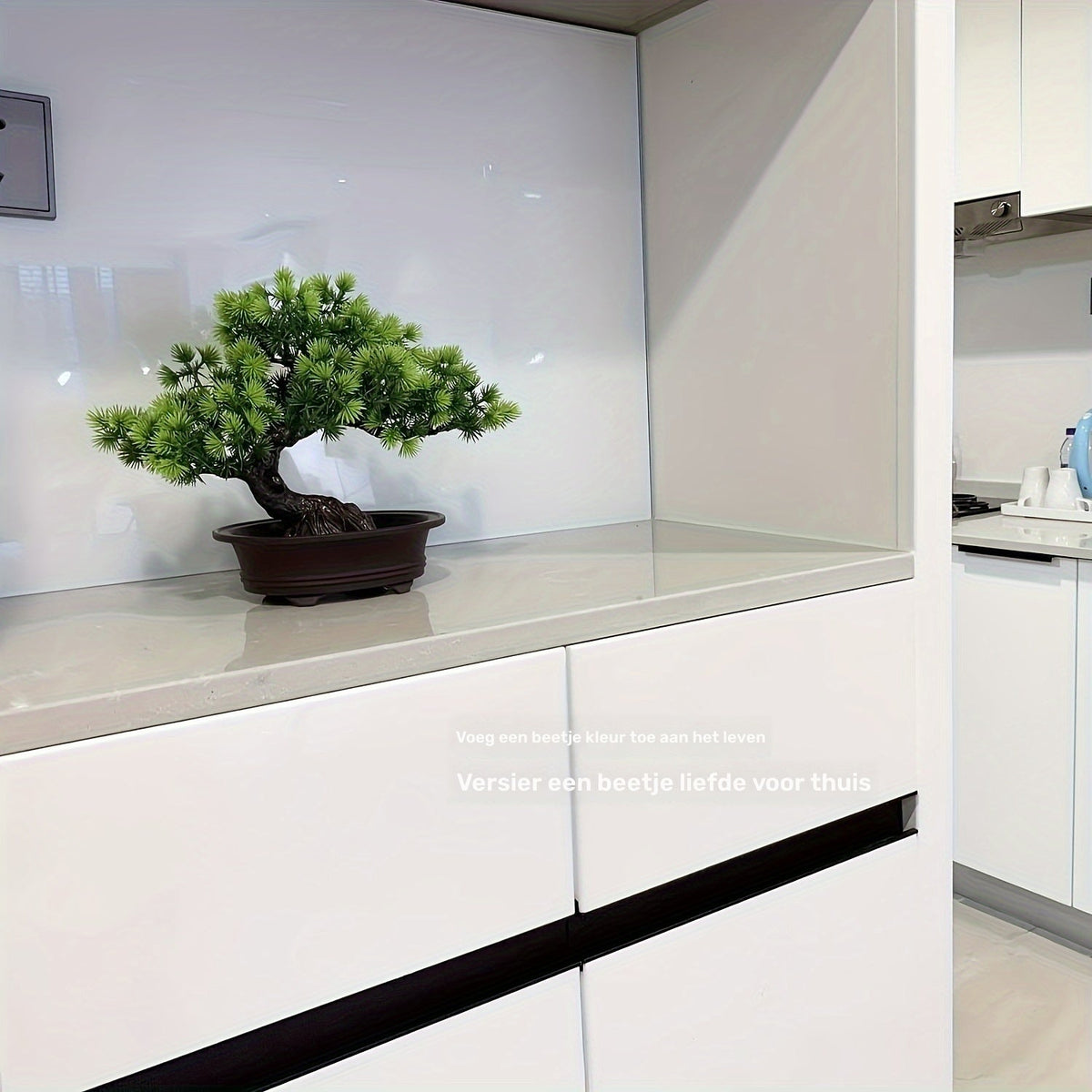 Bonsaï décoratif artificiel de 24 cm de haut avec pot noir, sans entretien, plante artificielle verte pour l’intérieur | Sulvida