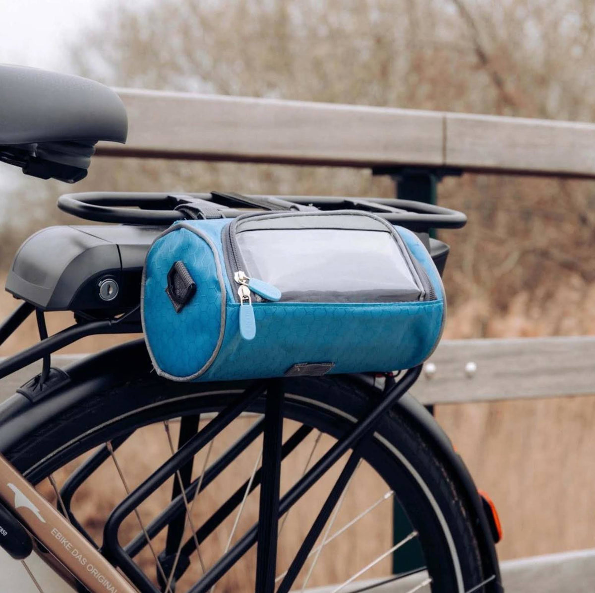 Stuurtas Fiets Waterdicht met Telefoonvenster Touchscreen Zwart Blauw – Fietstocht Regen Citytrip 25cm | Sulvida
