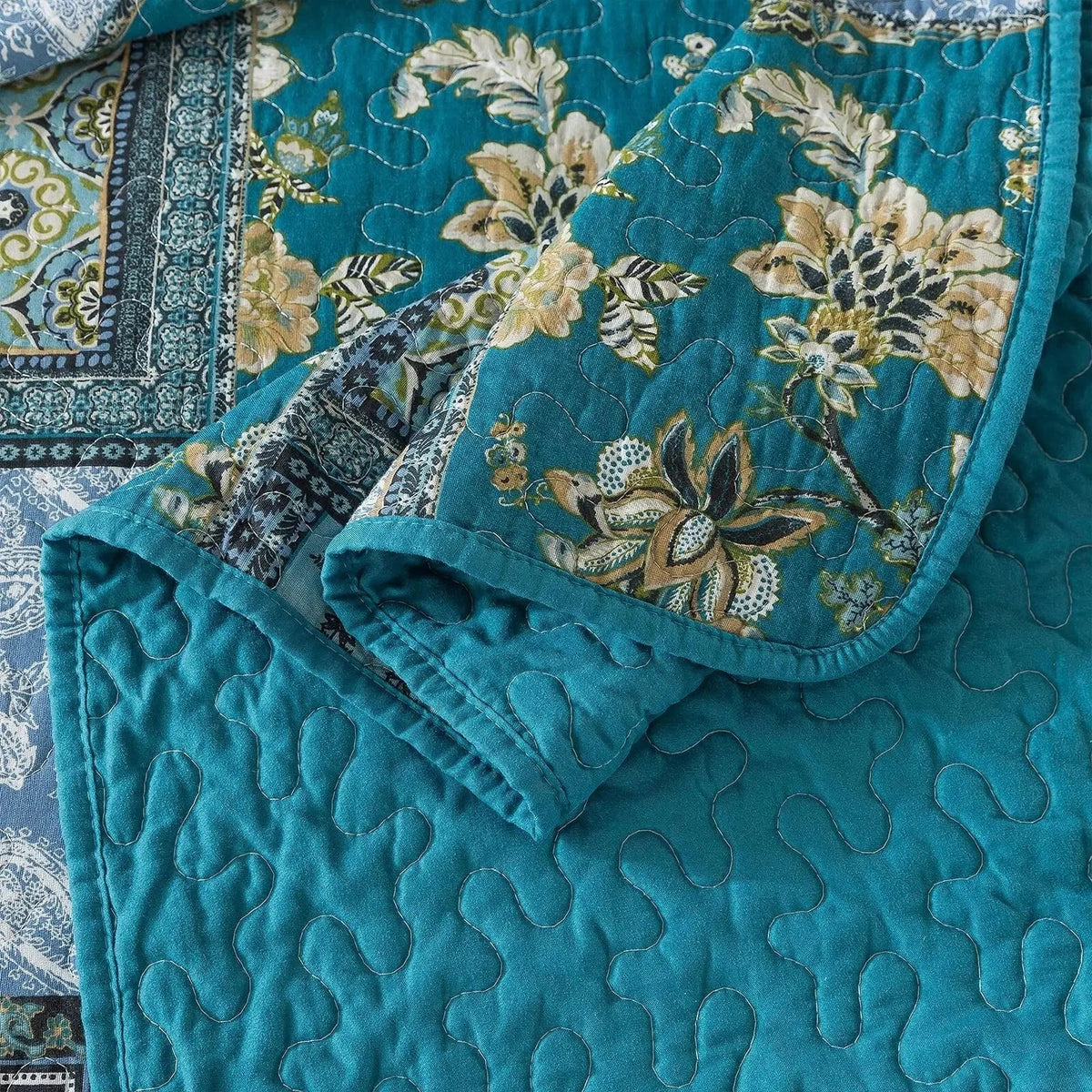 Patchwork Quilt Set Blauw Wit Bloemmotief Dubbelzijdig Bedsprei met Kussenslopen Lichtgewicht Slaapkamer | Sulvida