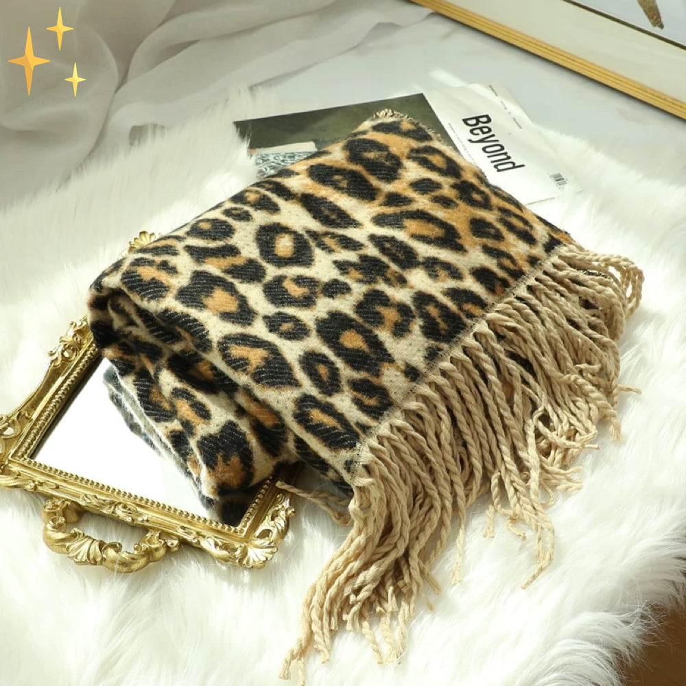 Gebreide Sjaal met Leopardprint – Warme Wintersjaal met Kwasten – Stijlvolle Luxe Damessjaal Accessoire | Sulvida