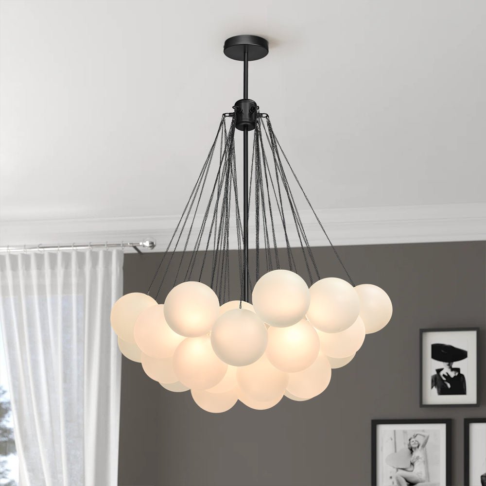 Glazen Bellenhanglamp Mat Opaal Cluster 19 of 37 Bollen Goud Zwart Modern Design Eetkamer Woonkamer E26 | Sulvida