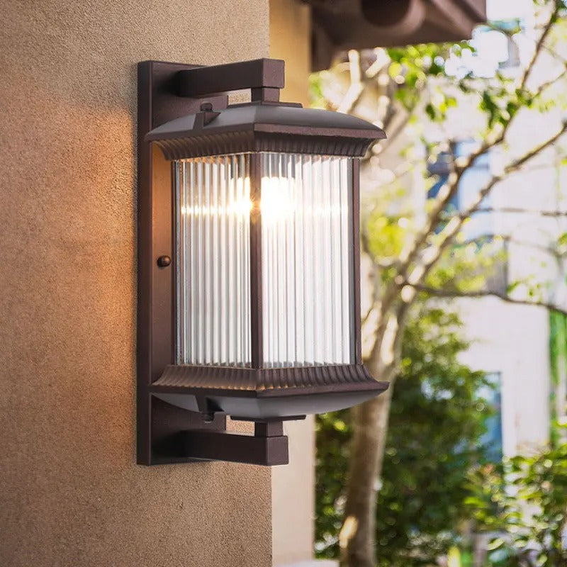 Geribbelde glazen buitenlamp metaal IP65 35 cm hoog voor terras tuin entree wandverlichting buitenmuur | Sulvida