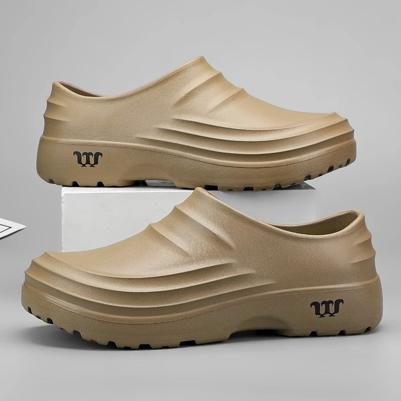 Professionele Werkschoenen Zwart Antislip Keuken Horeca Slip-On Instappers Oliebestendig Comfortabel Veilig | Sulvida