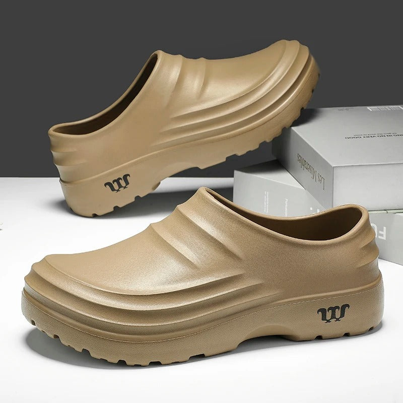Professionele Werkschoenen Zwart Antislip Keuken Horeca Slip-On Instappers Oliebestendig Comfortabel Veilig | Sulvida