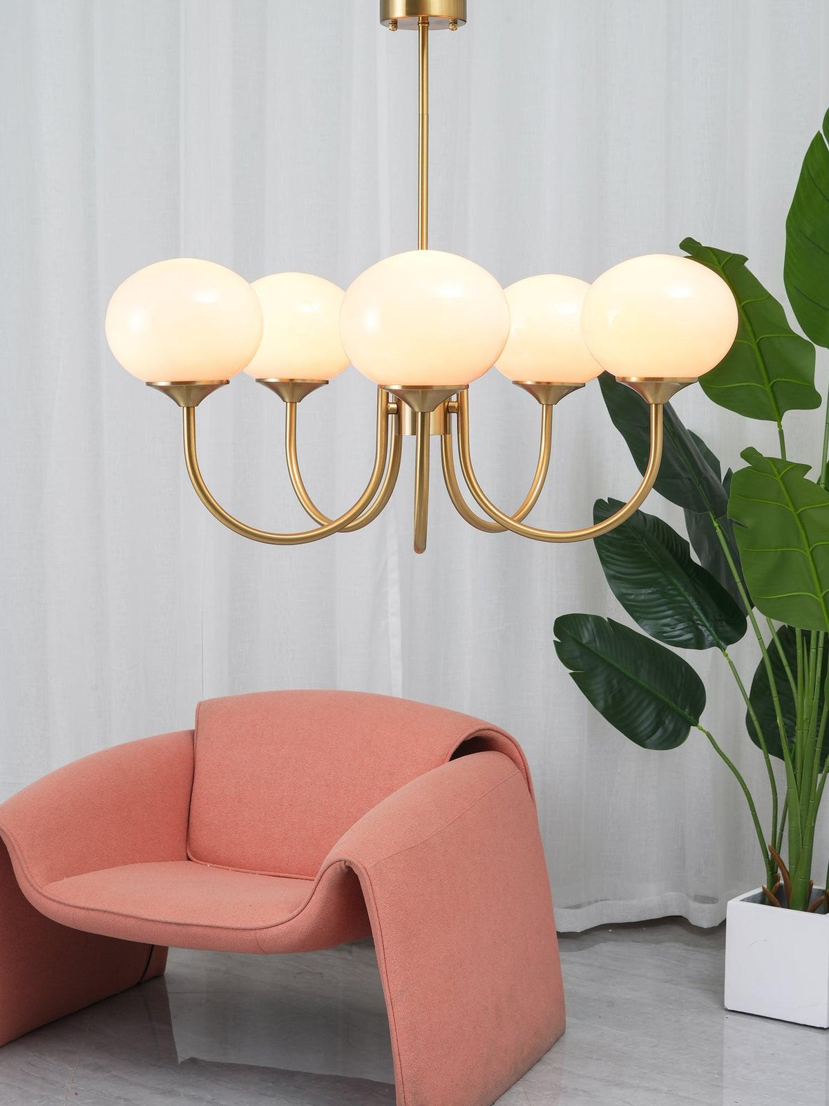 Glazen kroonluchter met metalen armatuur ø46cm & ø67cm 3 of 5 lichtpunten roze wit crème koper chroom | Sulvida