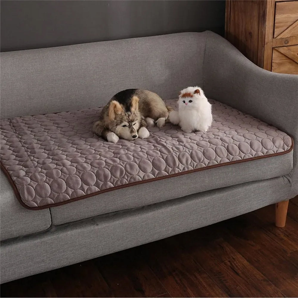Tapis rafraîchissant autorégulant pour chiens, toutes tailles, sans gel, lavable en machine, accessoire rafraîchissant pour animaux en été | Sulvida